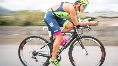 Maria Pujol na bicicleta