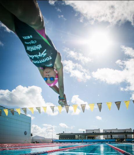 Saleta Castro entrenando en la piscina del Club la Santa