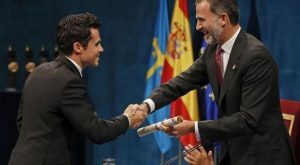 Javier Gómez Noya receives the Princess of Asturias award for sport