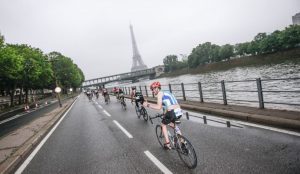 Ti piacerebbe fare un triathlon nella città di Parigi?