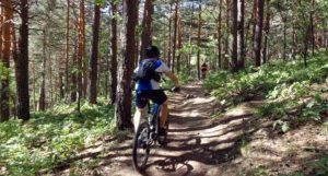 The Community of Madrid intends to prohibit the circulation of mtb on roads of less than 3 meters wide