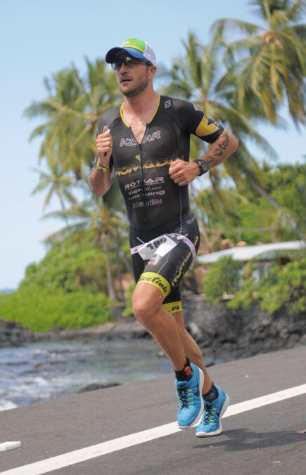 Carlos Aznar running in Ironman