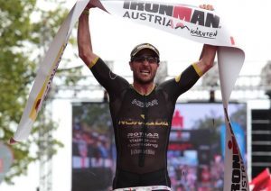 Carlos Aznar mejor GGEE español en Kona correrá como PRO en 2017