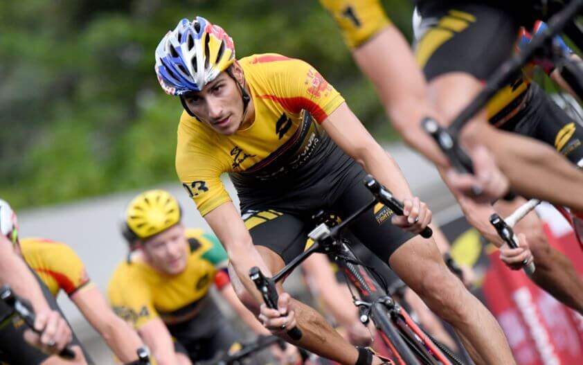 Mario Mola compitiendo en la Super Leagur Triathlon