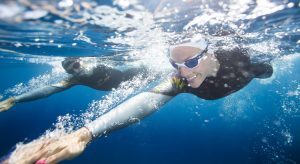 Schwimmen Sie in offenen Gewässern mit Nabaiji und Decathlon