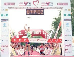 David Orozco y Maria Pujol ganan el Half-Triatlón de Sevilla