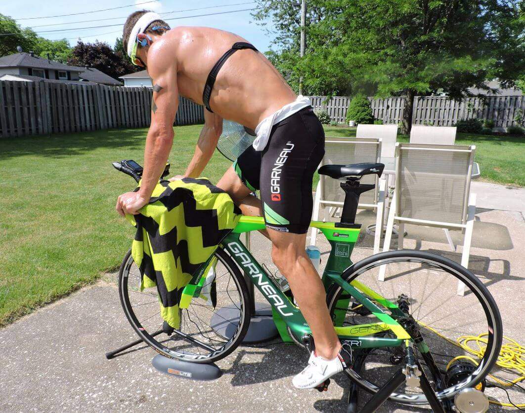 Lionel Sanders Training auf Roller