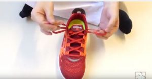 How to tie your shoes well to go running?