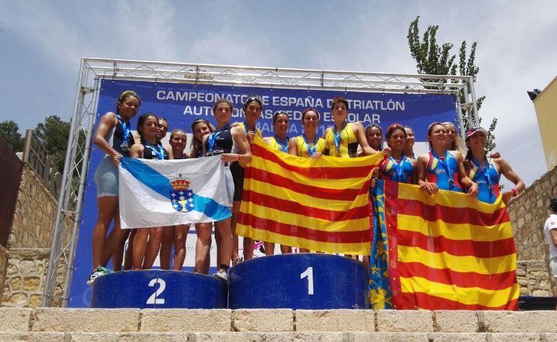 Campeonato de pódio feminino espanhol Triathlon atonomias