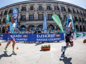 Inizia il conto alla rovescia per il Triathlon Vitoria-Gasteiz, pubblicata la locandina dell'edizione 2018