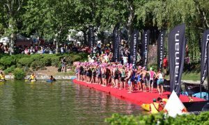 2.000-Triathleten nehmen am Casa de Campo in Madrid am Triathlon-Tag teil