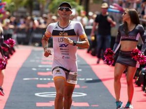 Confirmed, Carlos López is out of Kona due to a hit