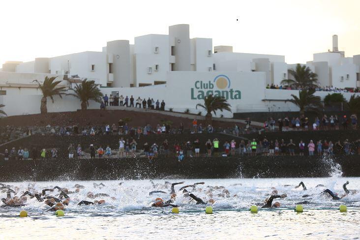 Natación del Ironman 70.3 Lanzarote en el Club La Santa