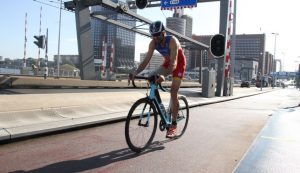 Dani Molina, atleta Skechers, Campione del Mondo e medaglia d'oro al Campionato Mondiale di Paratriathlon