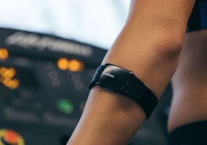 TICKR FIT, a bracelet with optical heart rate sensor