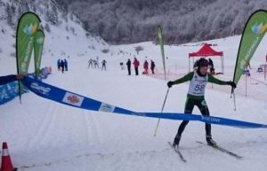Alba Xandri e Pello Osoro, campeões espanhóis de triatlo de inverno em Ansó
