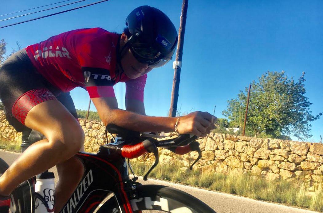 Monica Falgueras à vélo