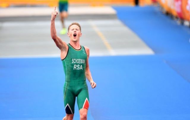 Henry Schoeman beats the Brownlee and Flora Duffy takes the gold in the Commonwealth games
