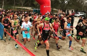 Cerca de 1.000 atletas compitieron en el Duatlón Villa de Madrid, tercera prueba del Circuito Popular Du&Tri Cup