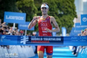 Mario Mola gana las Series Mundiales de Yokohama. Fernando Alarza tercero
