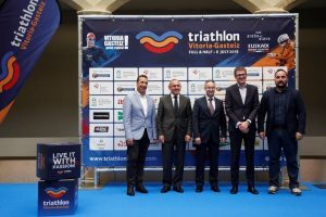 Le compte à rebours commence pour le Triathlon Vitoria-Gasteiz, présentation officielle du test