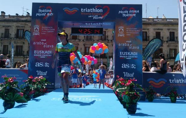 Judith Corachan vincitrice del Half Vitoria Triathlon 2018