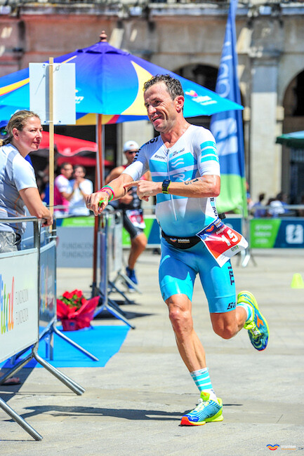 Alex Santamaría - Vainqueur du Triathlon Vitoria 2018