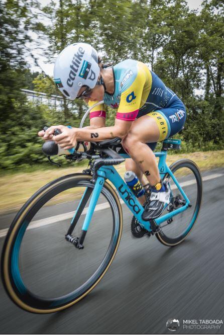 Judith Corachán en el sector ciclista