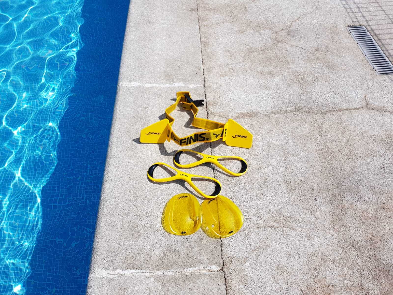3 accesorios Finis para mejorar la técnica de natación ,material_08_accesorios-finis