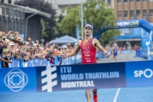 What result does Mario Mola need to be the Gold Coast world champion?
