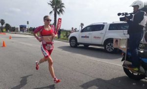 Daniela Ryf verwüstet und erzielt ihren vierten World Ironman 70.3