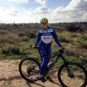 Tamara Gómez volta à competição no clássico Duathlon Cross Villa de la Roda