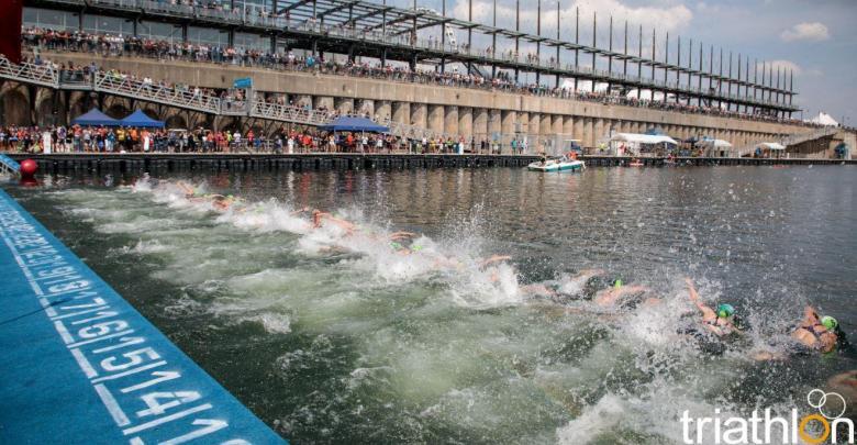 ¿Cuánto tardan los PRO en hacer la natación en las Series Mundiales de Triatlón?