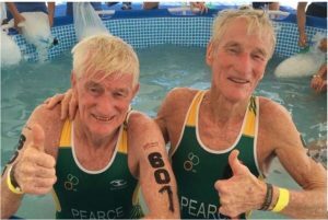Les frères Pearce avec les années 82, un bel exemple de victoire dans le monde du triathlon