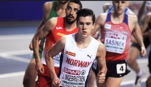 Jakob Ingebrigtsen from 18 years gets the gold in 3.000 and the silver in 1.500 in the European Athletics