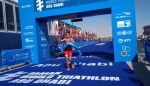 Mario Mola remporte la troisième place du WTS of Abu Dhabi 2019 et Fernando Alarza