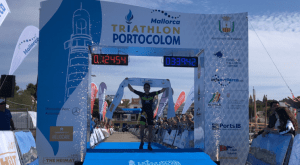 Domenico Passuello and Emma Bilham win the Portocolom International Triathlon
