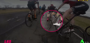 (Vidéo) Accident d'appareil dans une équipe de cyclistes