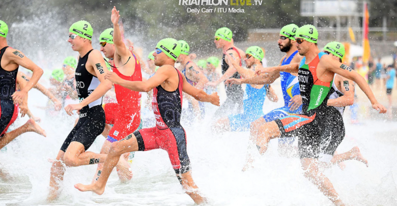 Triathlon di nuoto