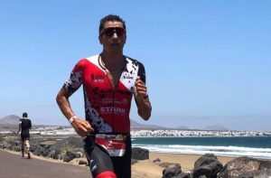 Iván Raña compitiendo en IRONMAN Lanzarote