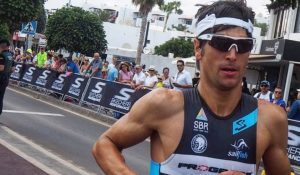 Miquel Blanchart correndo em Ironman Lanzarote