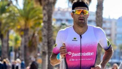 Cesc Godoy en compétition en triathlon