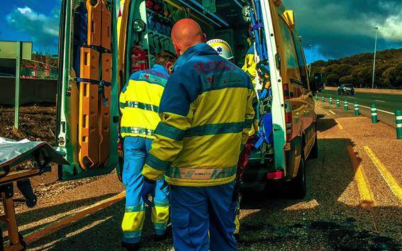 Un cycliste meurt après avoir été heurté par une camionnette à #ElBoalo.