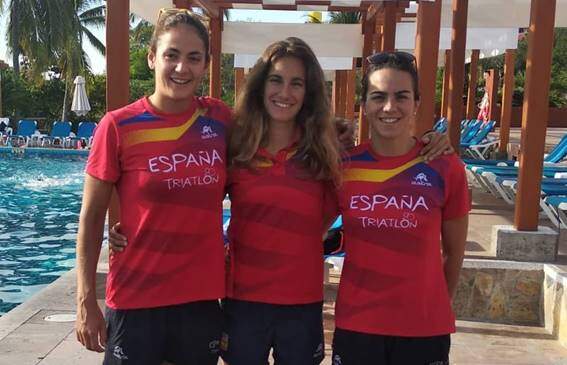 Anna Godoy, Sara Pérez y Cecilia Santamaría 