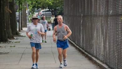 corredores de la Transcendence 3100 Mile Race