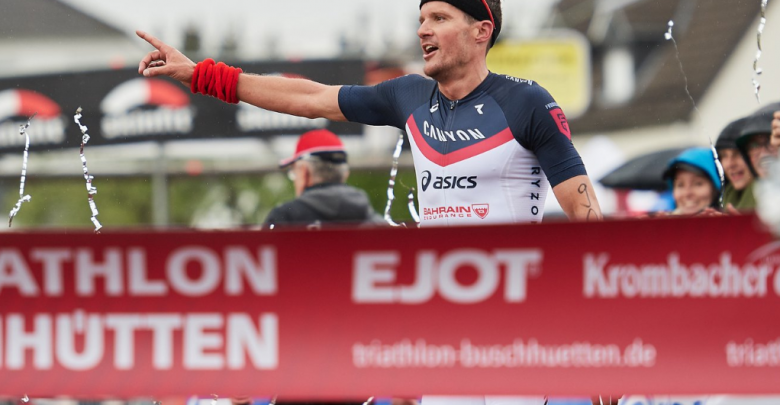 Jan Frodeno winning the EJOT Triathlon