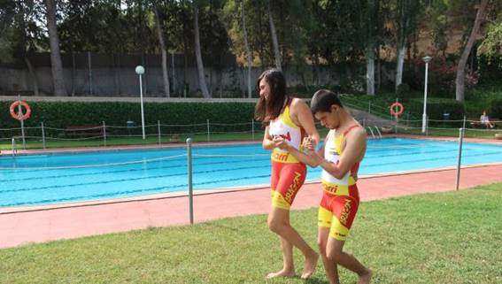 La hazaña de Jorge, el primer sordociego del mundo que va a participar en un triatlón - Noticias Triatlón Jorge España, sordociego