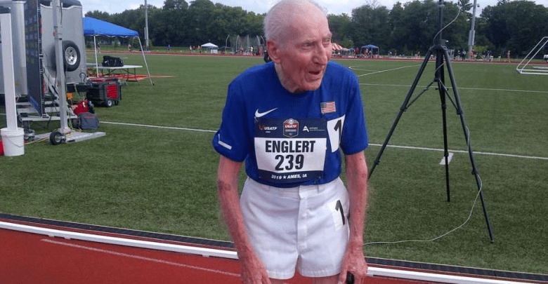 Roy Englert de 96 años