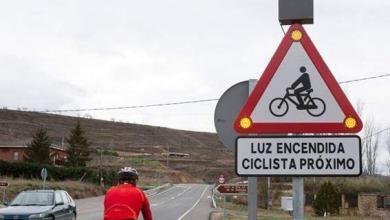 Nuevas señales de tráfico con luces leds, para proteger al ciclista