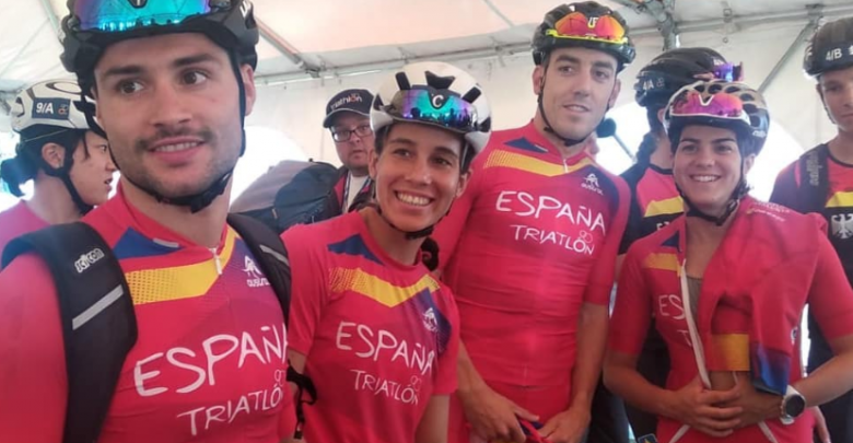 El equipo español de relevos mixtos en Edmonto